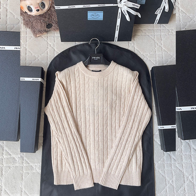 prada crew neck cable knit wool sweater
